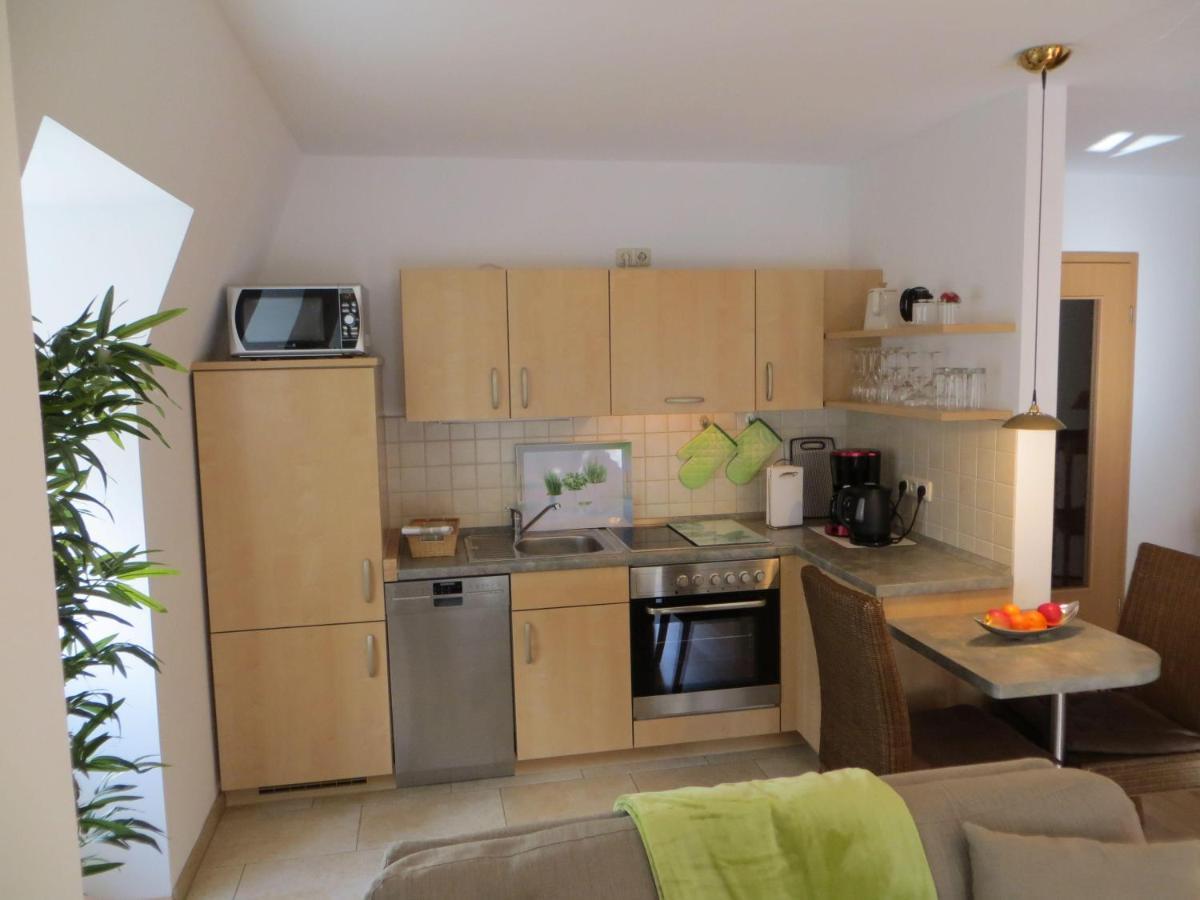 Weisses-haus-am-kurpark-fewo-waldblick Appartement